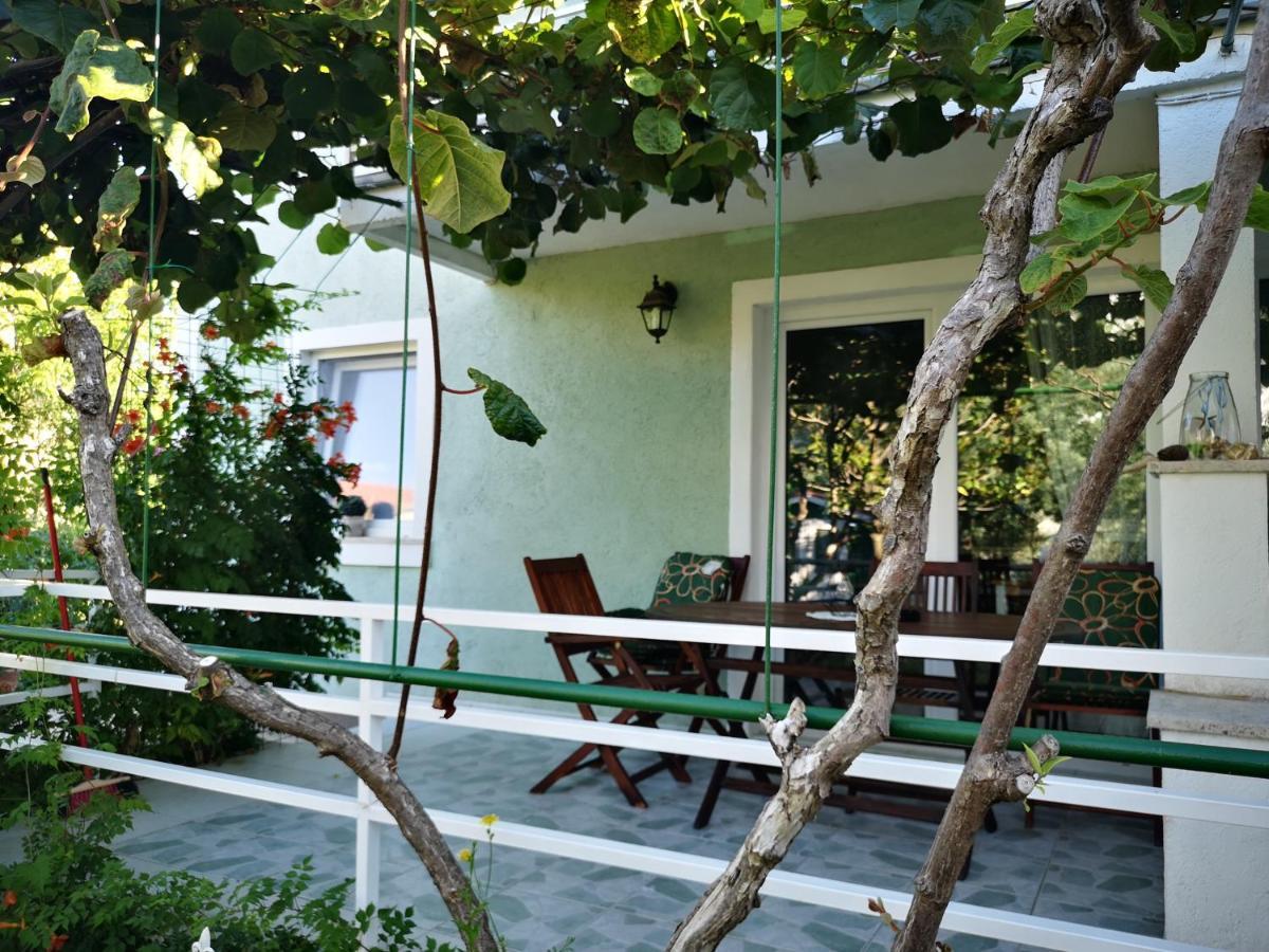 Chillout Apartments With Pool Patricia Fažana Exterior foto