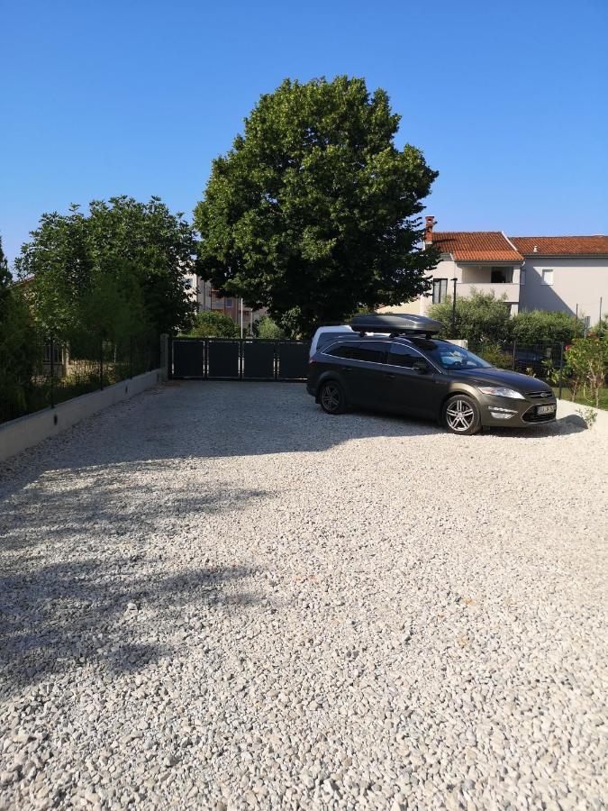 Chillout Apartments With Pool Patricia Fažana Exterior foto