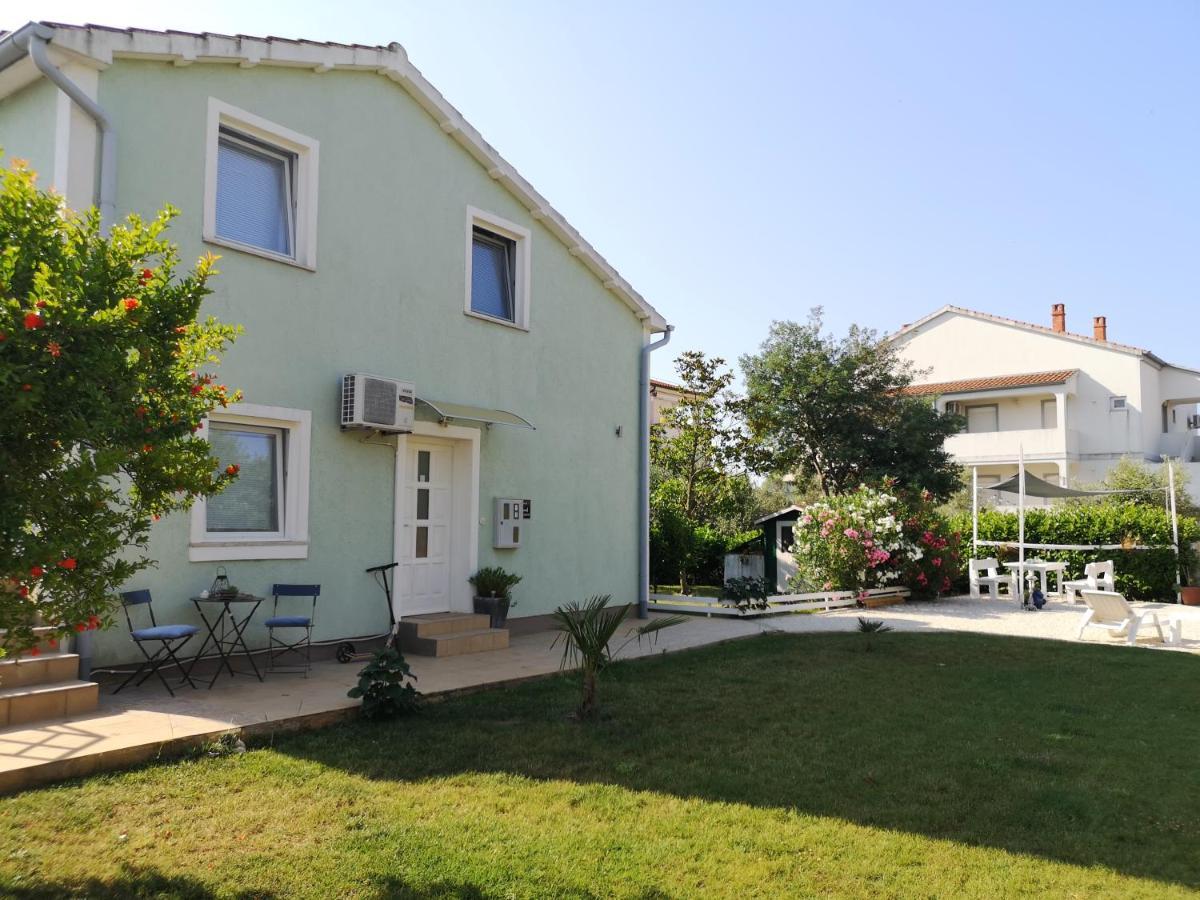 Chillout Apartments With Pool Patricia Fažana Exterior foto